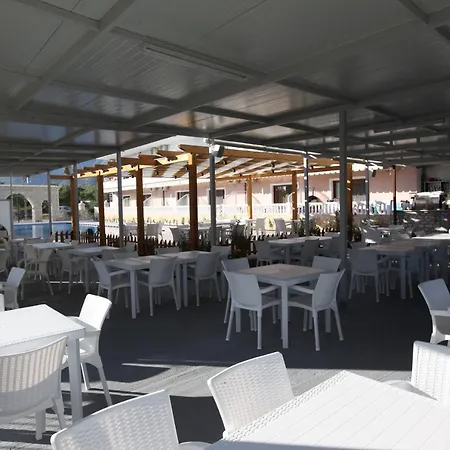 فندق Riviera 3*